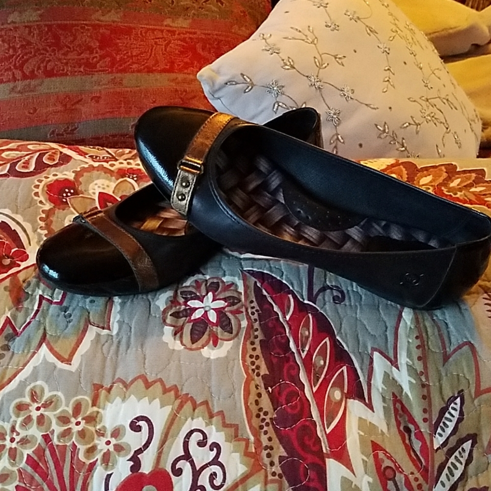 Born slip ons